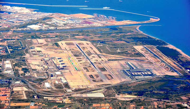 Vista aerea dell'aeroporto di Barcellona
