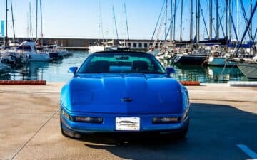 Rent Chevrolet Corvette C4 Targa 