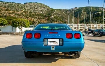 Rent Chevrolet Corvette C4 Targa 