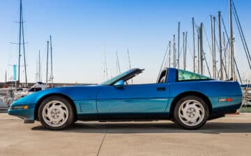 Rent Chevrolet Corvette C4 Targa 