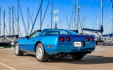 Rent Chevrolet Corvette C4 Targa 