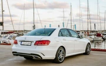 Rent Mercedes Benz Clase E350 CGI 4Matic - AMG Line - White 