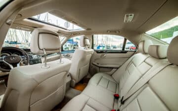 Rent Mercedes Benz Clase E350 CGI 4Matic - AMG Line - White 