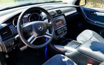 Rent Mercedes Benz Clase R 320 CDI 4 Matic 