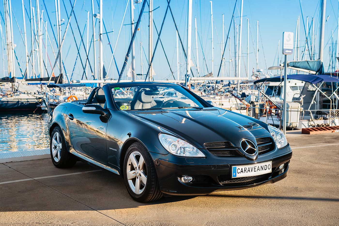 Mercedes Benz SLK200 alquiler descapotable Alquiler de coches de lujo en Barcelona